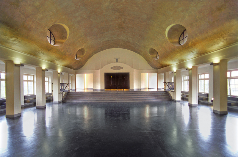 Universität Hamburg, Hauptgebäude (Diestel & Grubitz, 1909–1911), Foto: Pauli-Pirat / Wikimedia Commons (CC BY-SA 4.0), Ausschnitt Universität Hamburg, Hauptgebäude (Diestel & Grubitz, 1909–1911), Foto: Pauli-Pirat / Wikimedia Commons (CC BY-SA 4.0), Ausschnitt