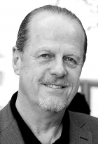 Dr. Dirk Dobke